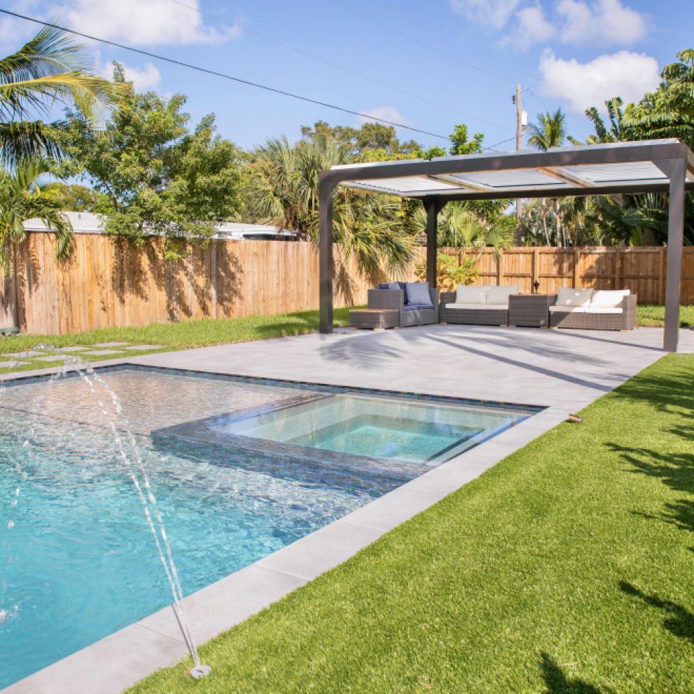 modern-straight-line-pool-and-spa-in-fort-lauderdale-van-kirk-and-sons-pools-and-spas-img~00e106c70e19f453_9-6524-1-79922e4